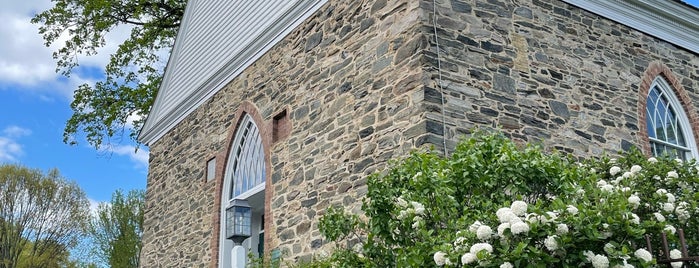 The Old Dutch Church is one of Kevinさんのお気に入りスポット.