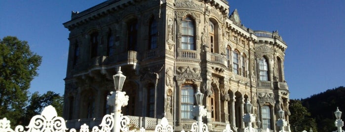 Küçüksu Kasrı is one of İstanbul Müzeleri Tam Listesi.
