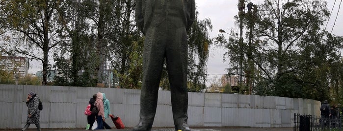 Памятник Ленину is one of Прогулка.