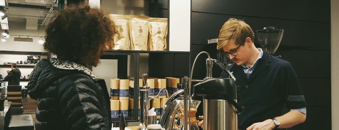 Nobletree Coffee Pop-up At Bloomingdale's is one of สถานที่ที่บันทึกไว้ของ Sandra.