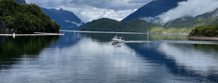 Lake Manapouri is one of New Zealand.