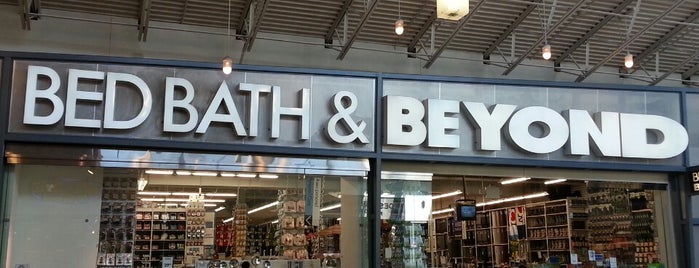 Bed Bath & Beyond is one of Natalinoさんのお気に入りスポット.