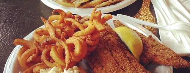 Off-Shore Pier Restaurant is one of Alb.