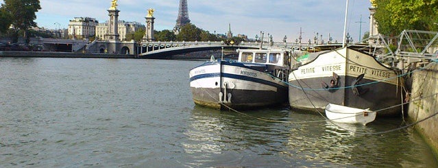 La Seine is one of Lugares donde estuve en el exterior.