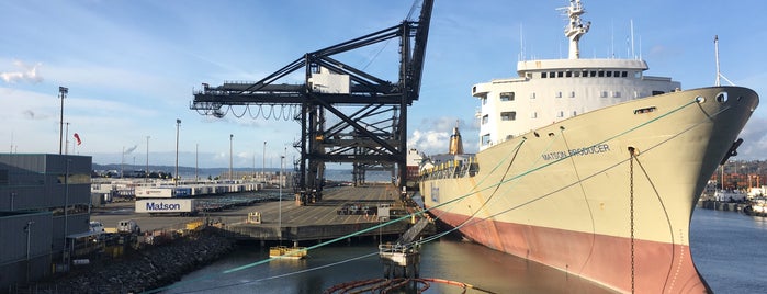 Port of Tacoma is one of Tempat yang Disukai Seth.