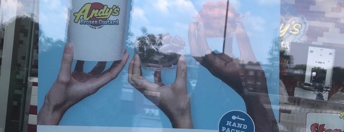 Andy’s Frozen Custard is one of Amyさんのお気に入りスポット.