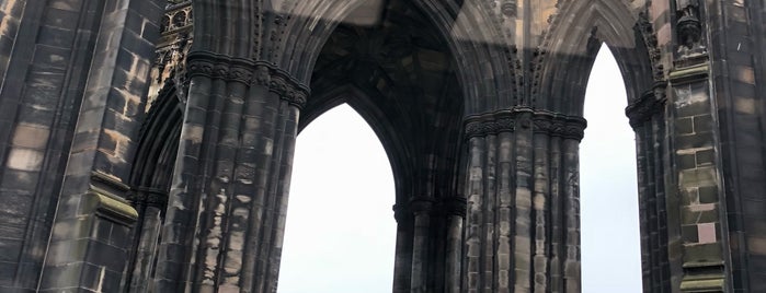 The Scott Monument is one of Samantaさんのお気に入りスポット.