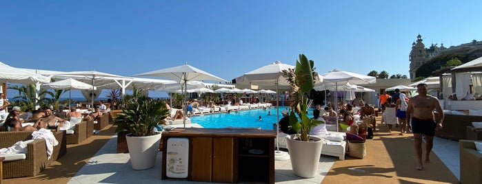 Pool Hotel Fairmont is one of Monaco.