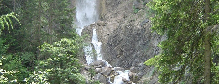 Martuljški slapovi is one of Sights.