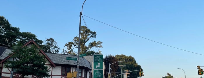 Douglaston, NY is one of New York City districts and neighborhoods.