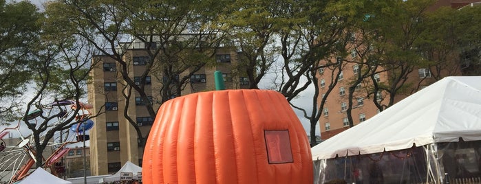 Farmers Market is one of Matthew : понравившиеся места.