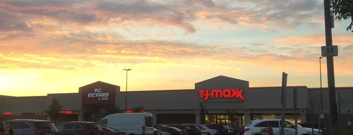 T.J. Maxx is one of Guide to College Point's best spots.