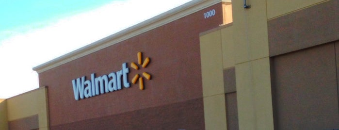 Walmart Supercenter is one of Lugares guardados de Ronise.