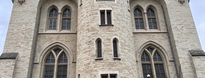 Porte de Hal / Hallepoort is one of Historic Sites of Brussels.