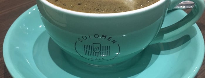 Solomen Cafe is one of สถานที่ที่ WSL ถูกใจ.