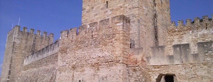 Castello di San Giorgio di Lisbona is one of Lisboa Essentials.