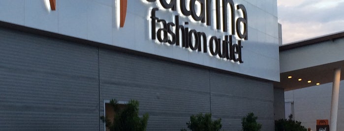 Catarina Fashion Outlet is one of Tempat yang Disukai Mauricio.