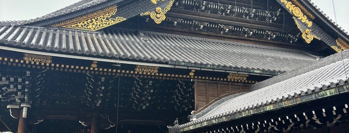 御影堂門 is one of 京都市の重要文化財（建造物）.