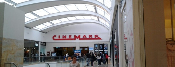 Cinemark is one of Teatros.