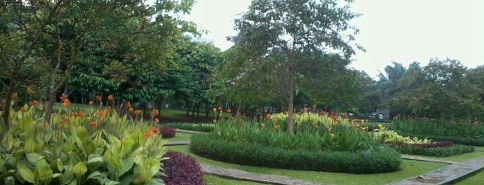 Taman Cattleya is one of Orte, die mika gefallen.