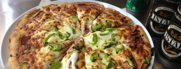 Mammut Pizza | پیتزا ماموت is one of Soheilさんの保存済みスポット.