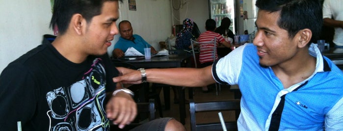 Adiraida restoran nasi lemak & ayam goreng IBY is one of Makan @ Kelantan #2.
