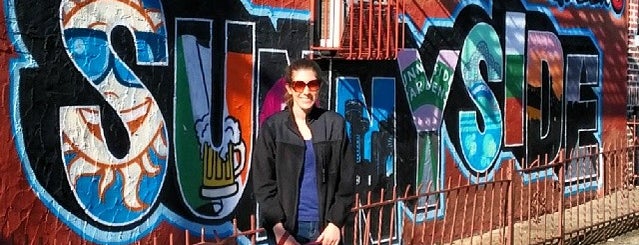 Sunnyside Mural is one of Tempat yang Disimpan Katie.