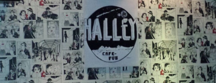 Pub Halley is one of Copas/birras en Granada.