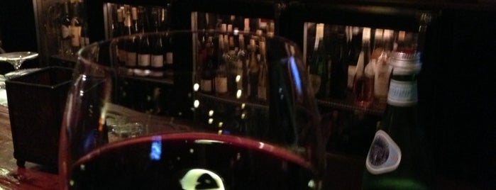 The Wine Room is one of Lieux sauvegardés par Jeff.