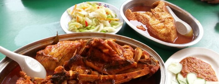 Medan Asam Pedas Parit Jawa is one of Lisa’s Liked Places.