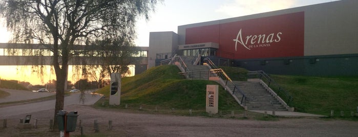 Arenas Restó is one of Lugares.