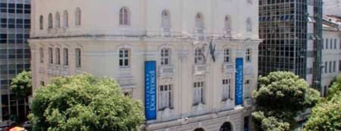 Faculdade Dom Pedro II is one of De Passagem....