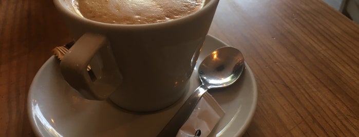 Polenta Café is one of Tempat yang Disukai airgyl.