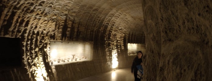 Güray Müze is one of Tempat yang Disukai Yeliz.