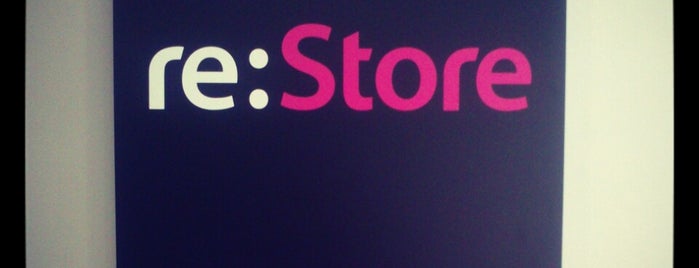 re:Store is one of Locais curtidos por Katrin.