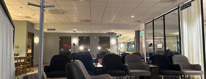 SAS Gold Lounge is one of Airport Lounges.