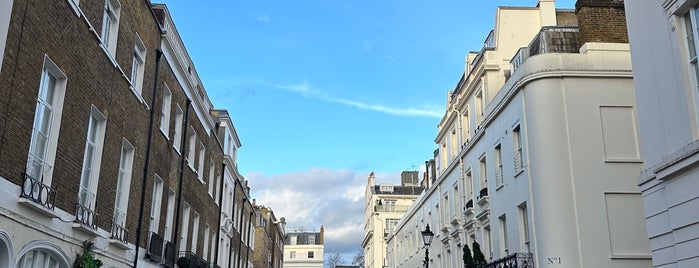 Motcomb Street is one of London.