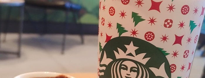 Starbucks is one of Lieux qui ont plu à Mustafa.