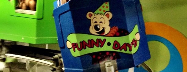 Buffet Funny Days is one of Enriqueさんのお気に入りスポット.