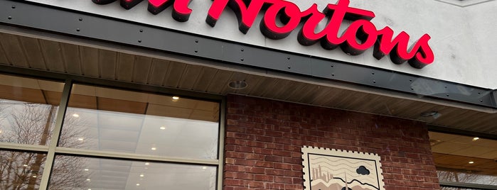 Tim Hortons is one of Christinaさんのお気に入りスポット.