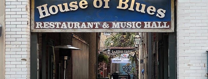 House of Blues Foundation Room is one of The 13 Best Night Clubs in New Orleans.