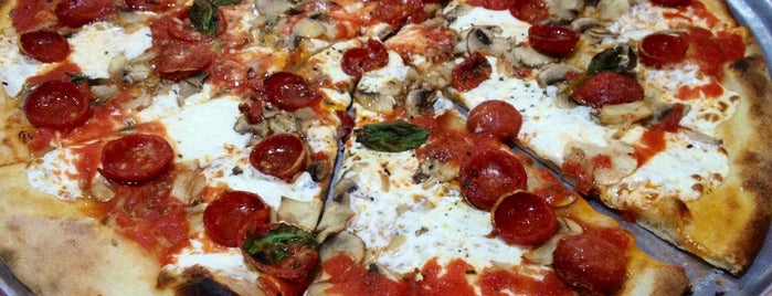 Grimaldi's Pizzeria is one of ZEN’s Pies, Pies, Pies! 🍕.