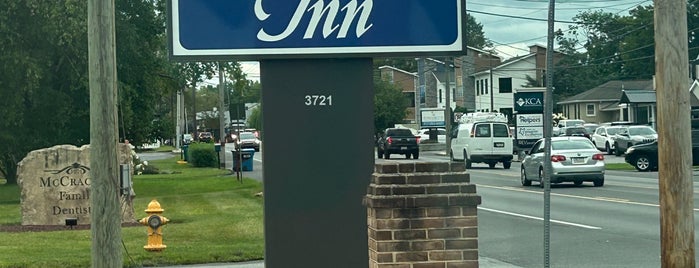 Hampton Inn by Hilton is one of Summer 2012.