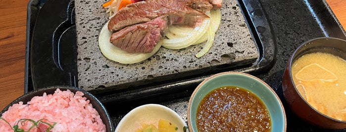 石焼ステーキ贅 福井飯塚店 is one of 肉.