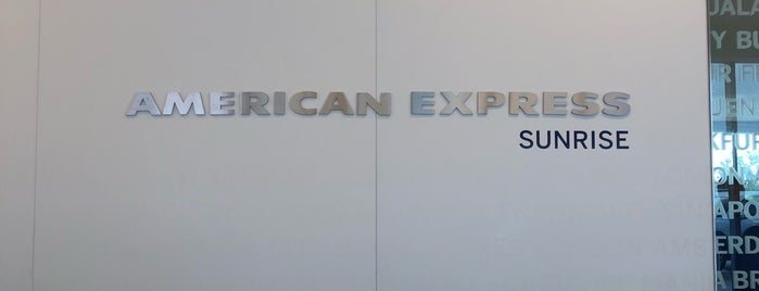 American Express Sunrise is one of Lieux qui ont plu à Luis.