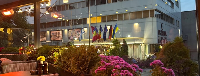 New York Restaurant & Bar is one of Kişinev.