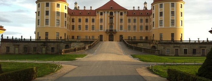 Schloss Moritzburg is one of Burgen und Schlösser.