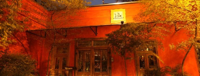 Lilló Restaurante e Pizzaria is one of Tempat yang Disukai Carla.
