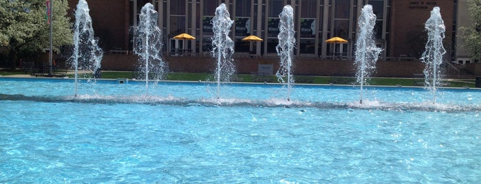 Fountain Plaza is one of Kalamazoo Favs!.