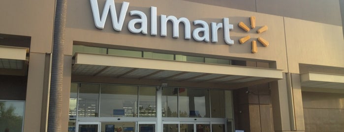 Walmart Supercenter is one of Lugares favoritos de On Your.